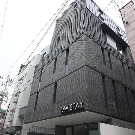 Hotel Sunshinhongdeuni-Men Only