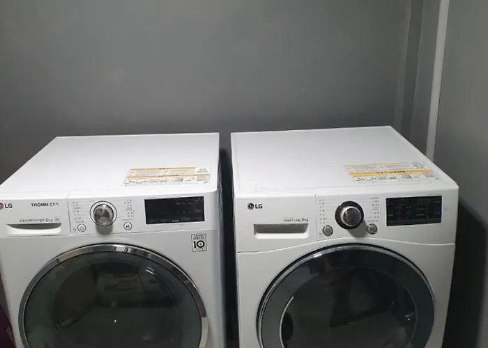 Capsule hotel Sunshinhongdeuni-men Only *