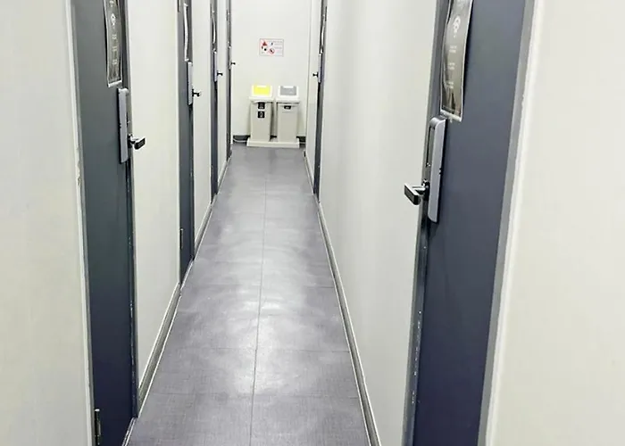 Capsule hotel Sunshinhongdeuni-men Only *