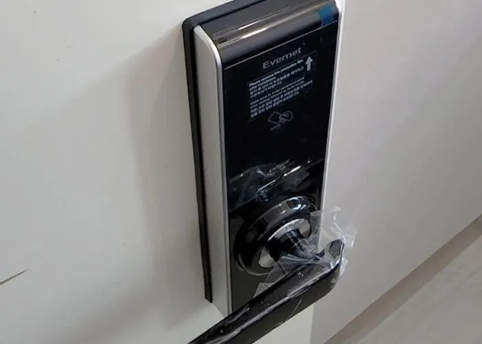 Sunshinhongdeuni-men Only Capsule hotel Seoul